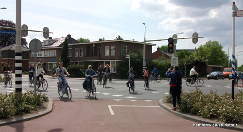 «Одновременный зелёный» для велосипедистов на перекрёстке