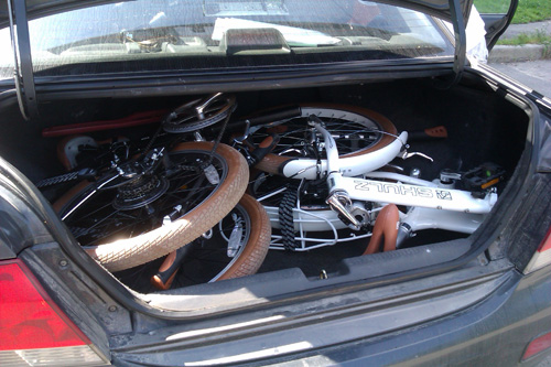 Велосипеды Shulz в багажнике автомобиля