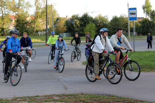 Участники велотура проехали по западному району Великого Новгорода