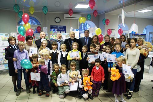 Бедрос Киркоров наградил юных новгородских художников, нарисовавших лучшую «Улицу мечты»