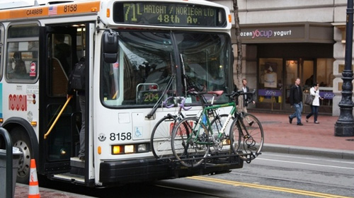 Крепления на автобусе для транспортировки велосипеда