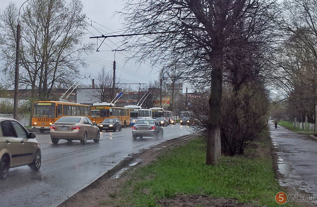 Троллейбусы на Большой Санкт-Петербургской улице