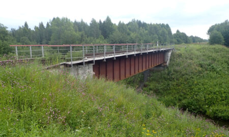 Мост через реку Колпинку