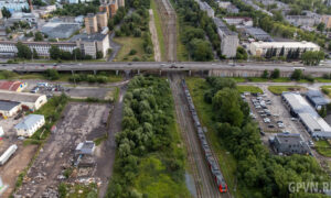 Путепровод и железнодорожные пути