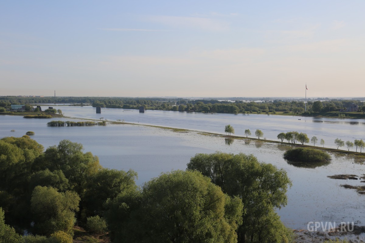 Озеро Мячино и река Волхов