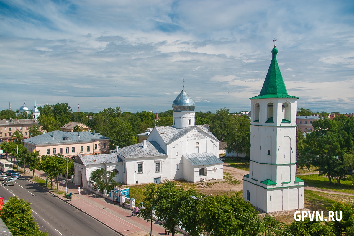 Церковь Дмитрия Солунского с колокольней