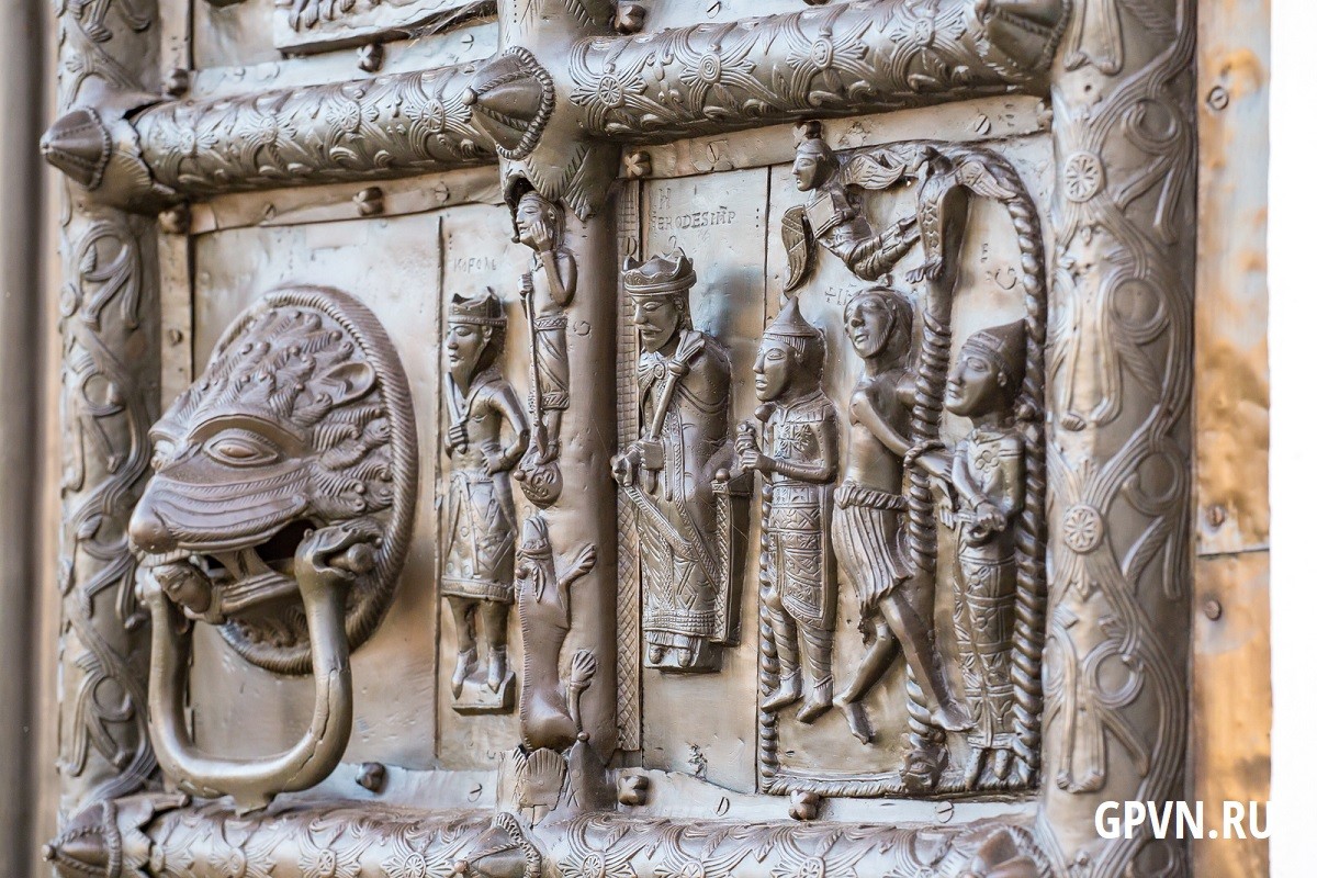 Магдебургские врата