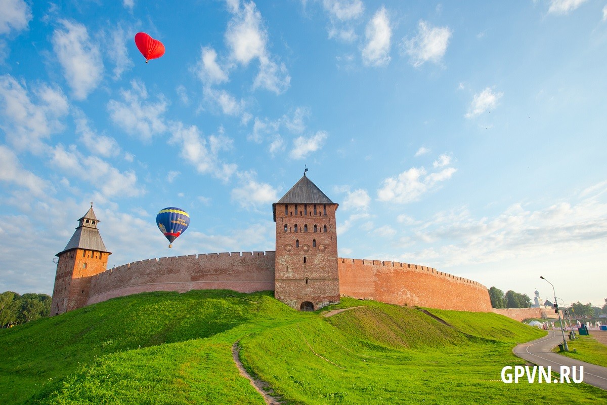 Дворцовая башня