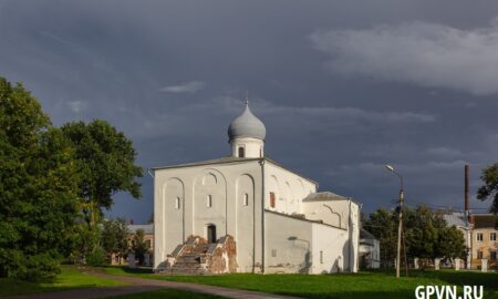 Церковь Успения на Торгу