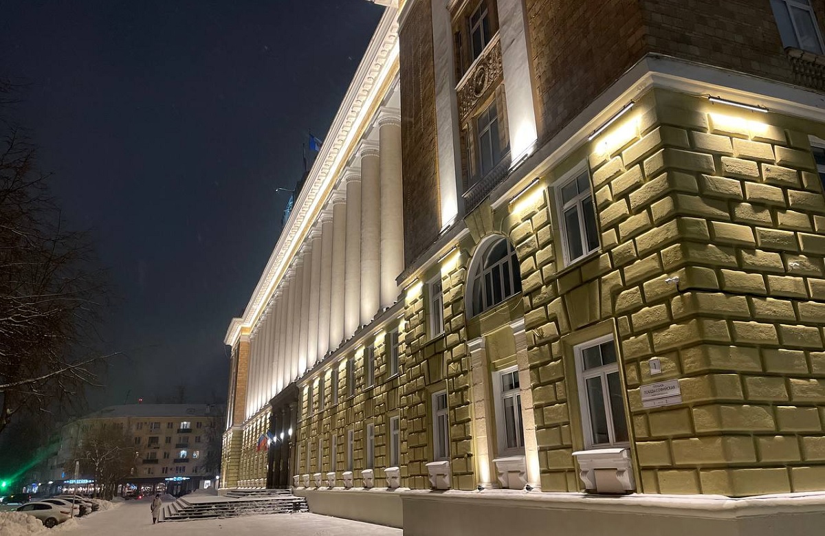 Подсветка здания правительства