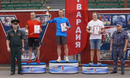 Росгвардейцы из Великого Новгорода стали призерами в чемпионате округа по военно-спортивному многоборью (2)