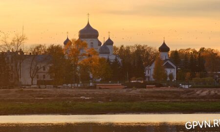 Университетская набережная