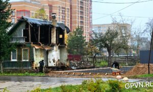 В Завокзальном снесли полдома