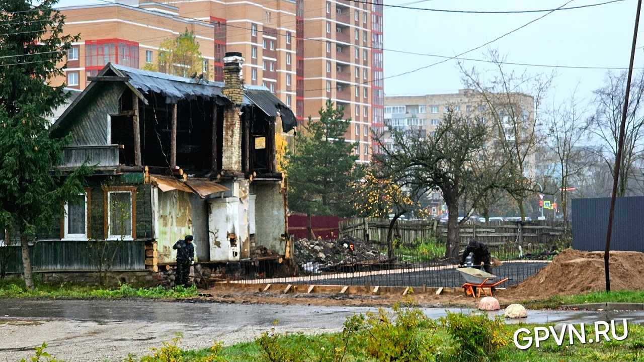 В Завокзальном снесли полдома