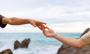 Астролог выявил 2 пары знаков Зодиака, которые лучше всего подходят друг к другу.