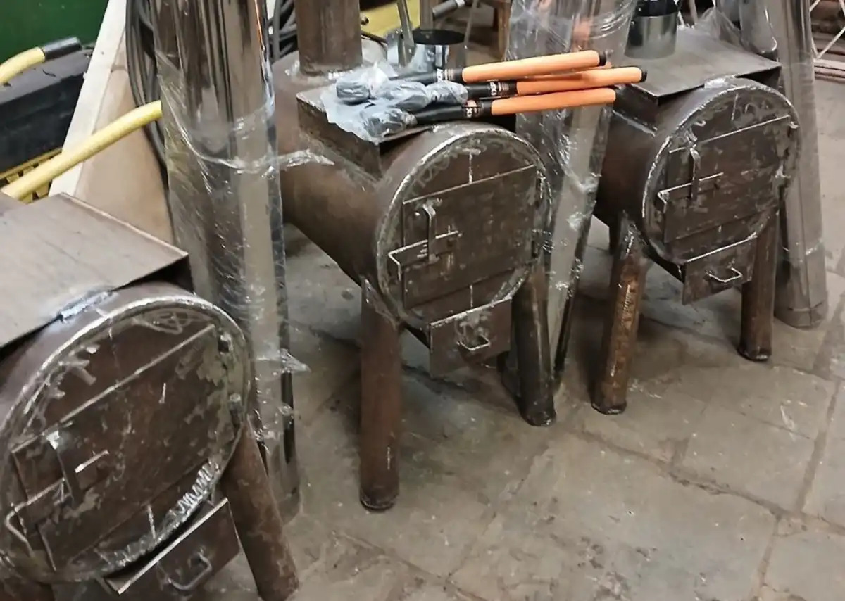 alt три печки-буржуйки