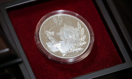 alt медаль к дню Победы