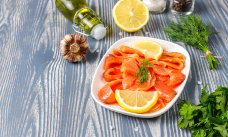 Красная рыба в нарезке