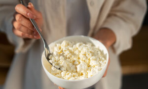 Тарелка творога.