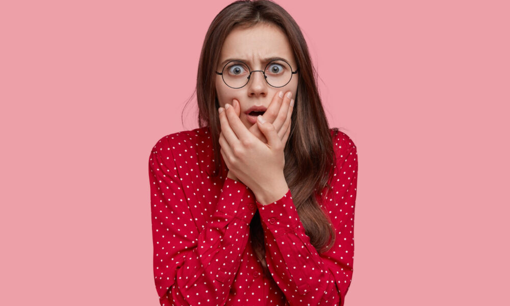 Женщина в шоке