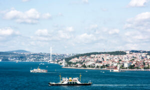 Вид на пролив Босфор, Турция