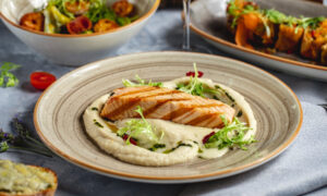 Скумбрия с картофельным пюре