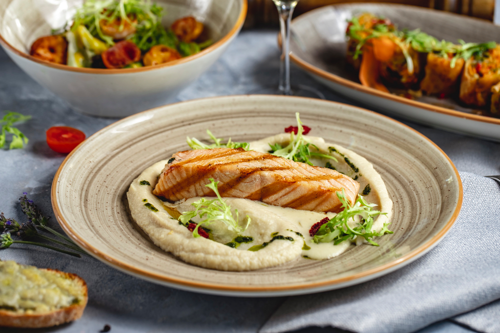 Скумбрия с картофельным пюре