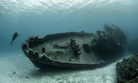 Затонувшая подводная лодка
