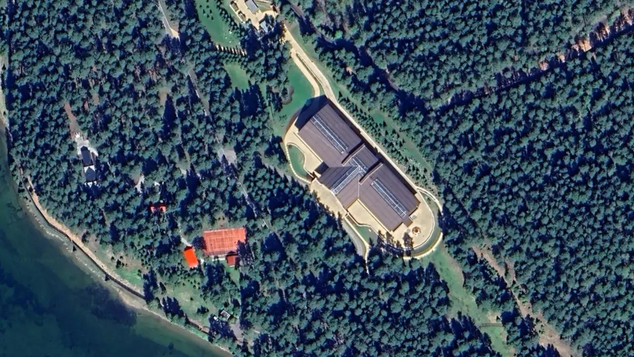 Резиденция Владимира Путина в Новгородской области с высоты