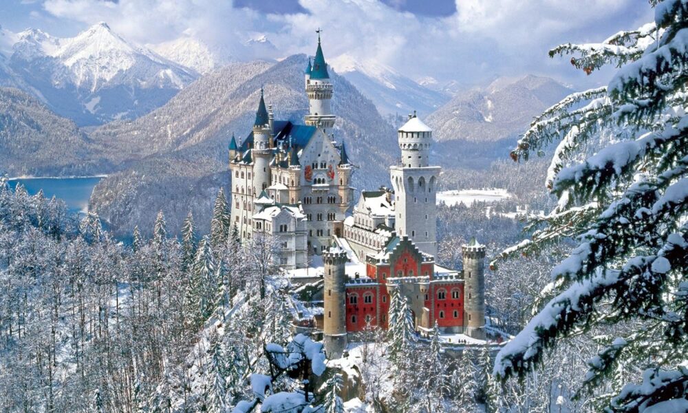 Замок Нойшванштайн
