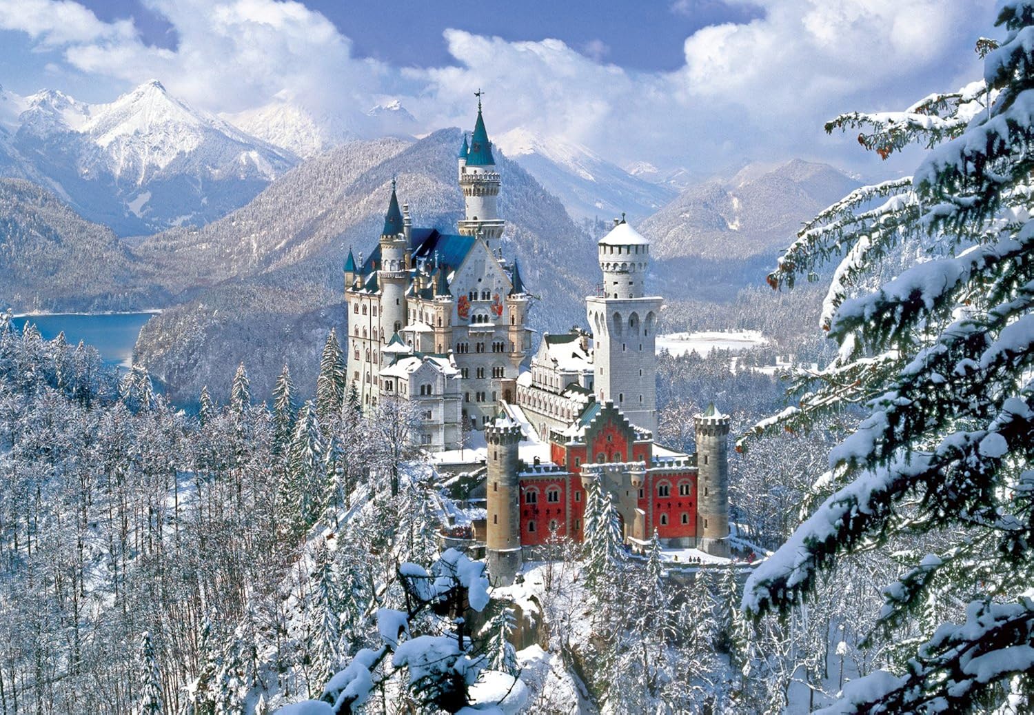 Замок Нойшванштайн