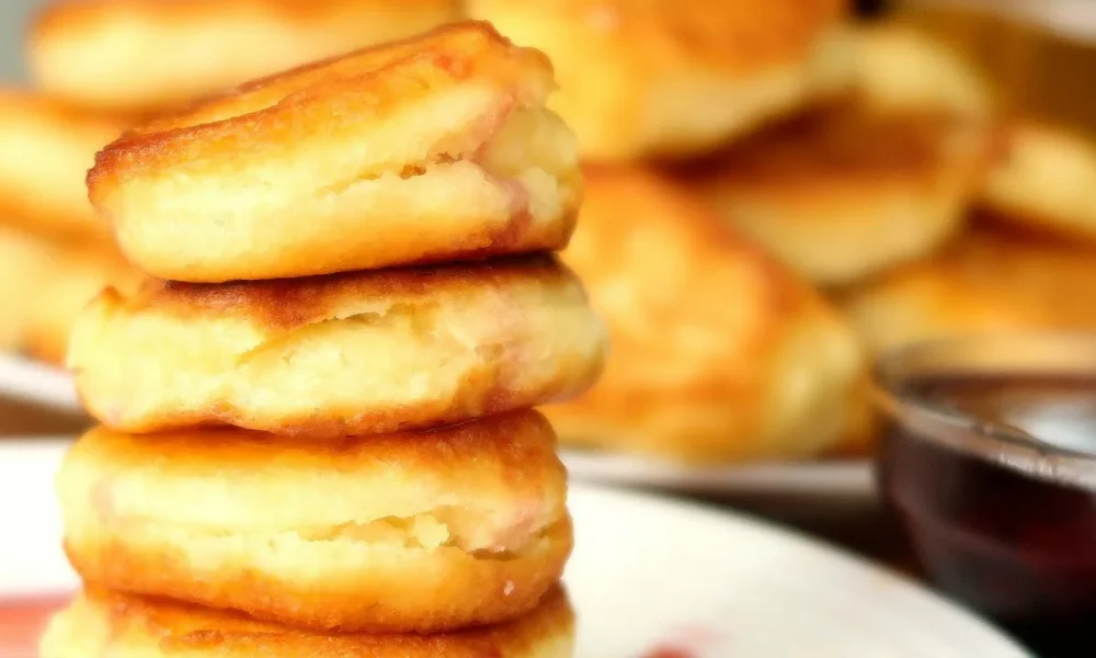 Оладьи на столе