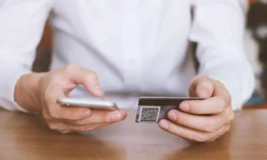 Карточка и телефон