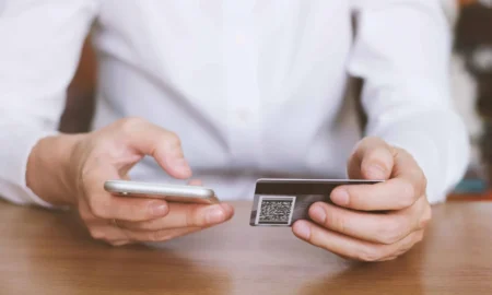 Карточка и телефон