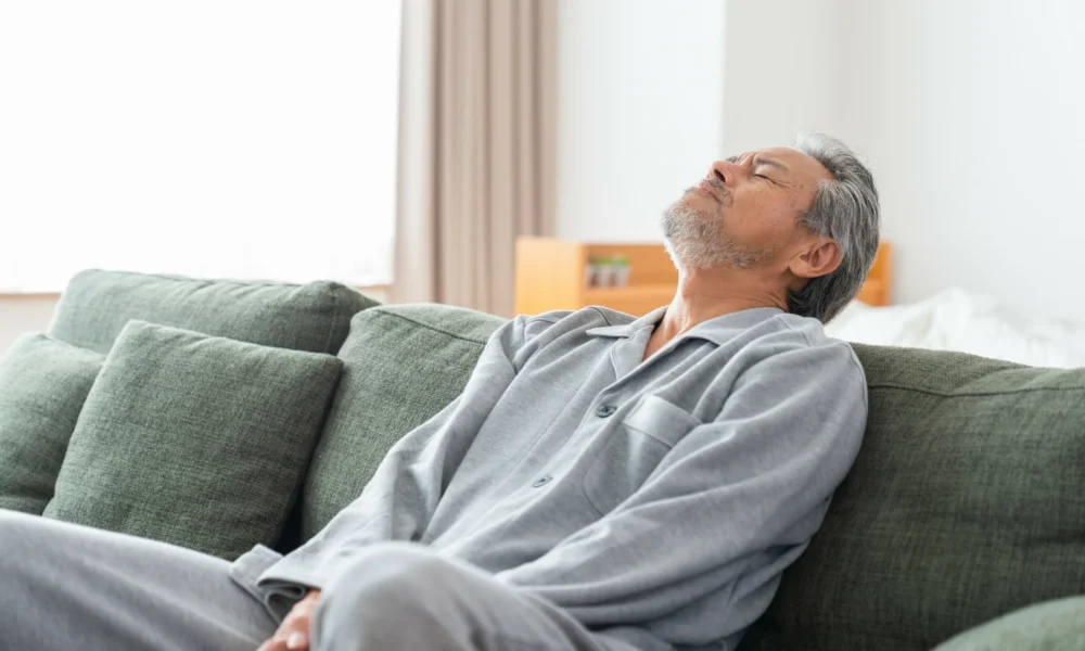 Пожилой мужчина