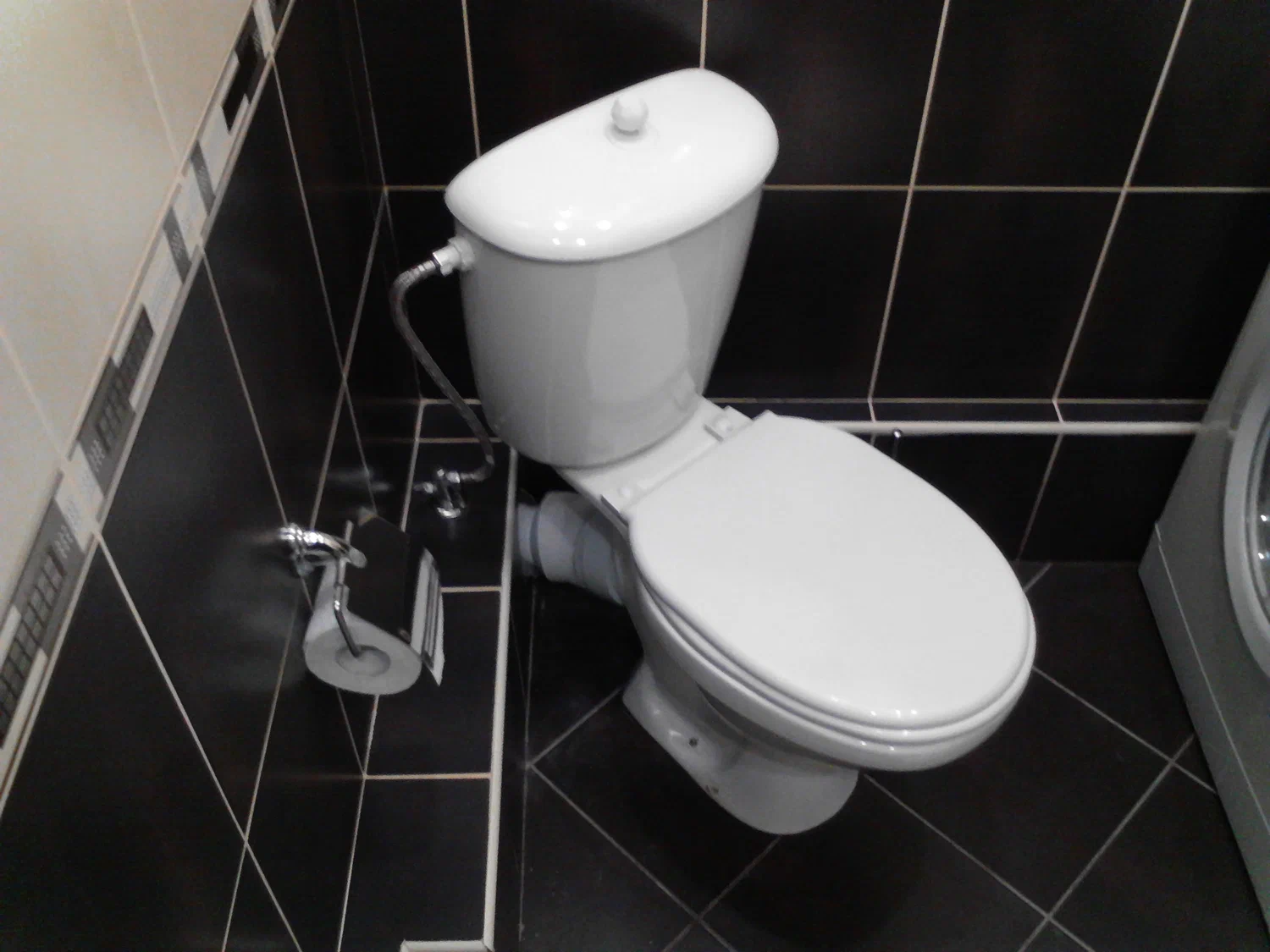 Унитаз в ванной