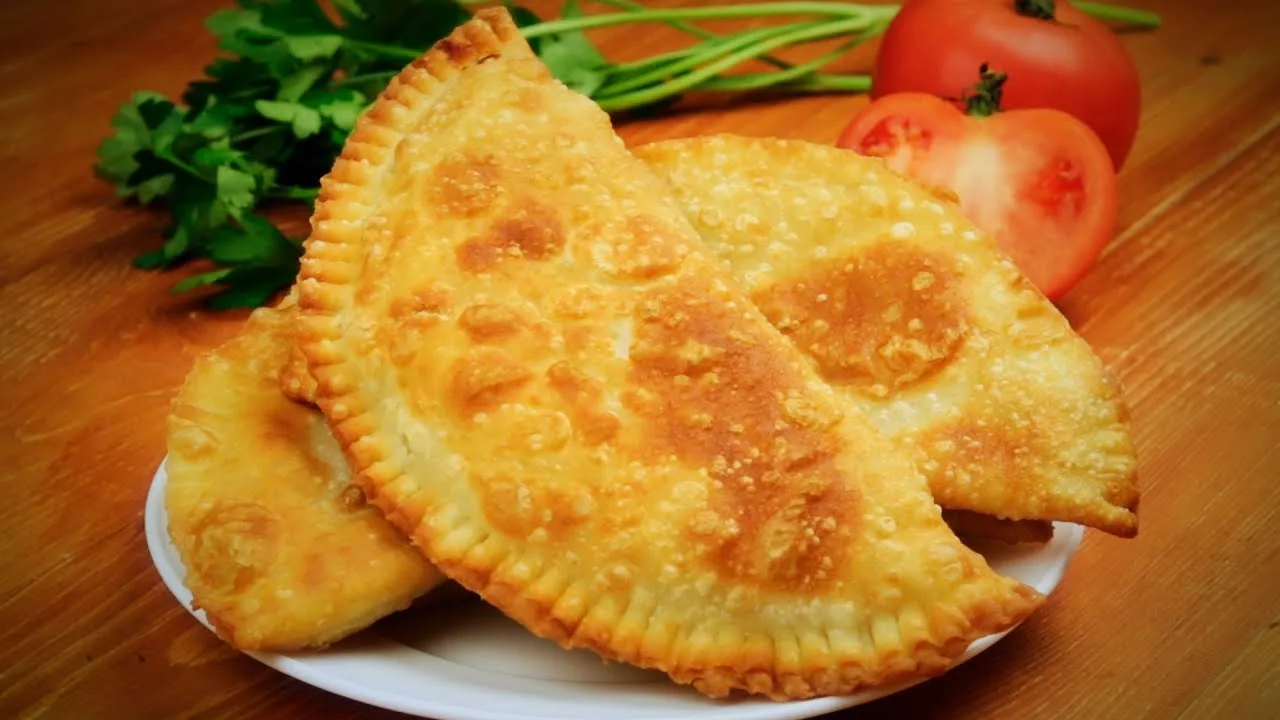 Чебуреки с мясом