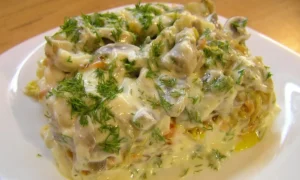 Салат с сельдью и грибами