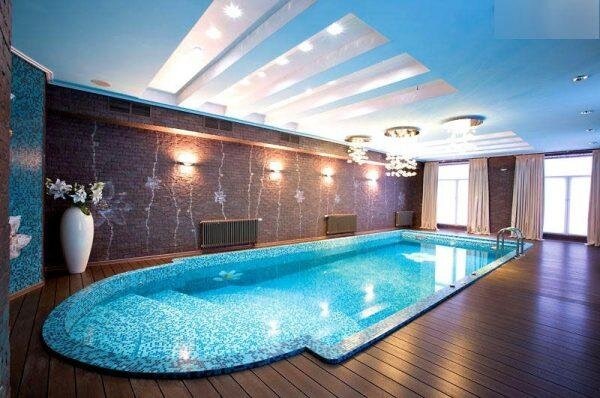 Бассейн в доме певицы Успенской