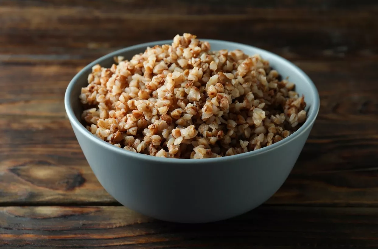 Гречка в тарелке