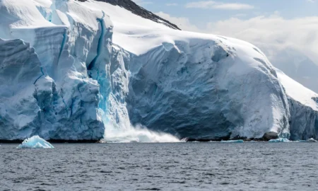 Ледник на Антарктиде