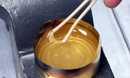 Клей в баночке