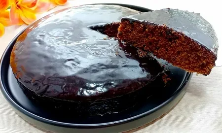 шоколадный бисквит с глазурью