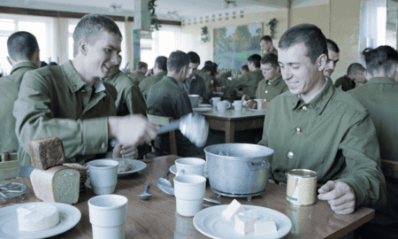 Солдатская столовая в СССР