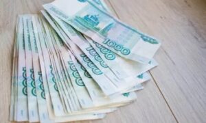 Деньги на столе