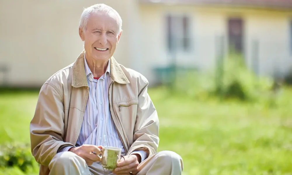 Пожилой мужчина