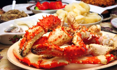 Краб на столе