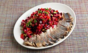 винегрет с груздями и сельдью