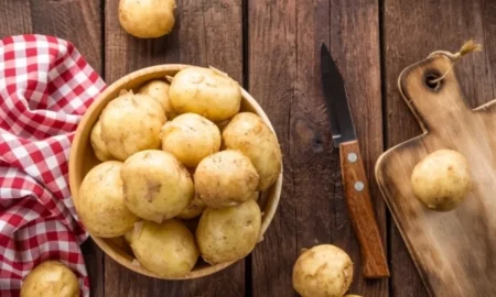 картошка на столе