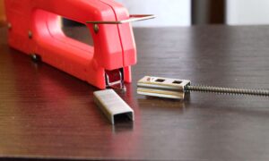 Мебельный степлер